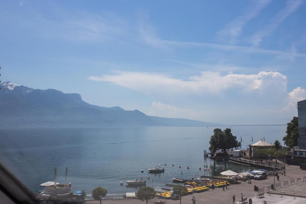 Guest House Le Charlot Vevey Habitación foto